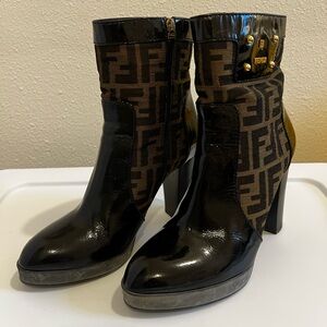 Fendi Black and Brown Heeled Boots Size 39.5